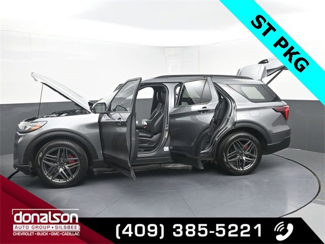 Used 2025 Ford Explorer ST image 24