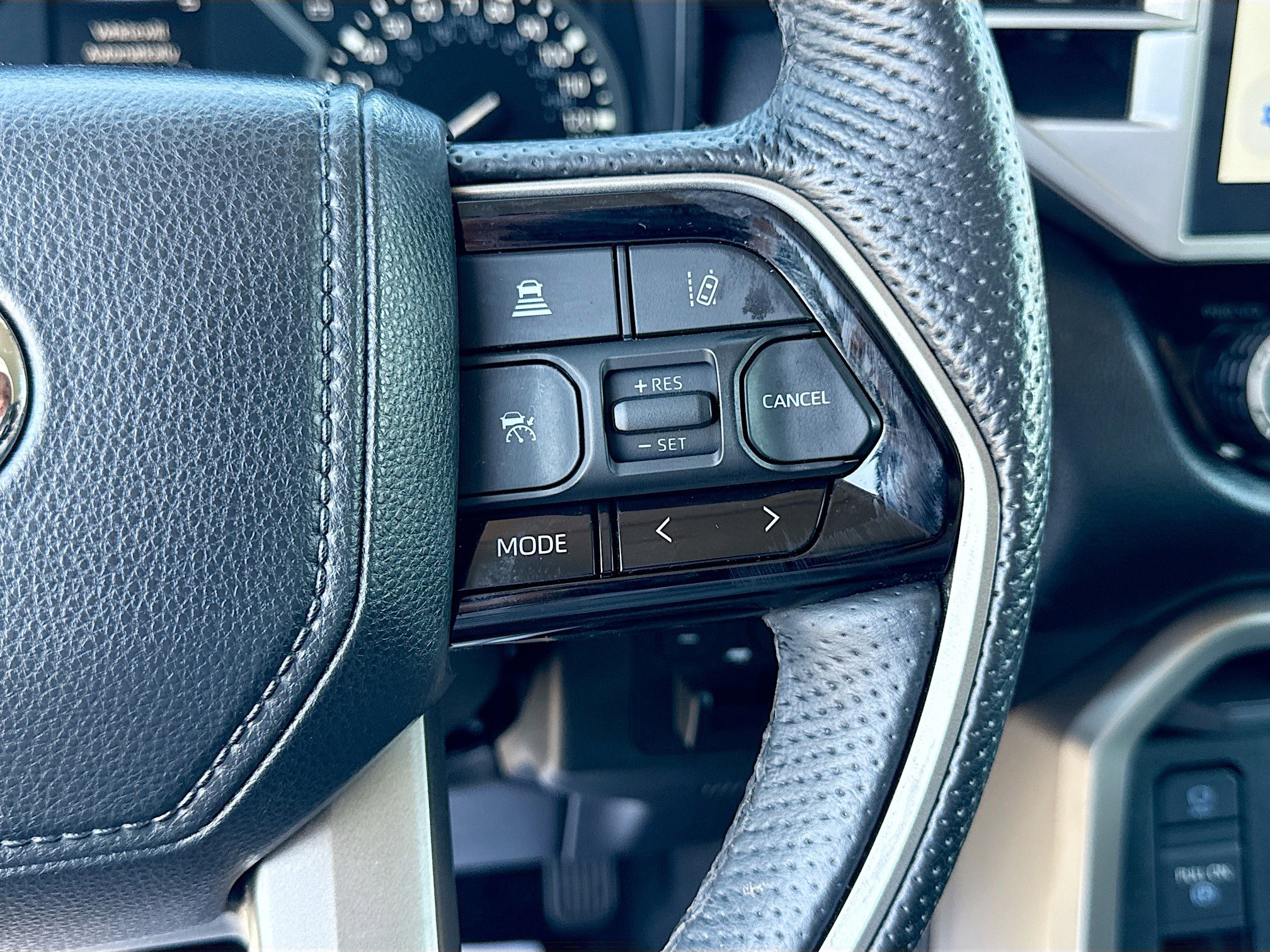 Used 2023 Toyota Tundra SR5 w/ SR5 Premium Package image 35