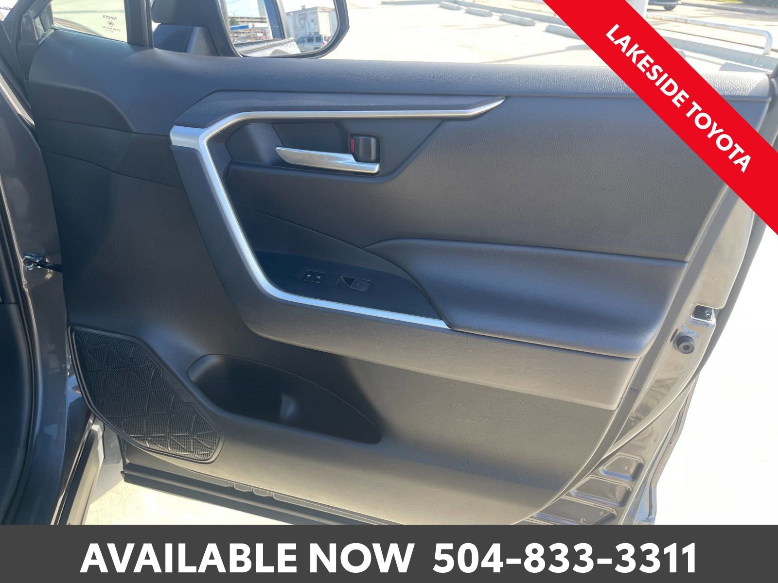 Used 2024 Toyota RAV4 XLE image 18