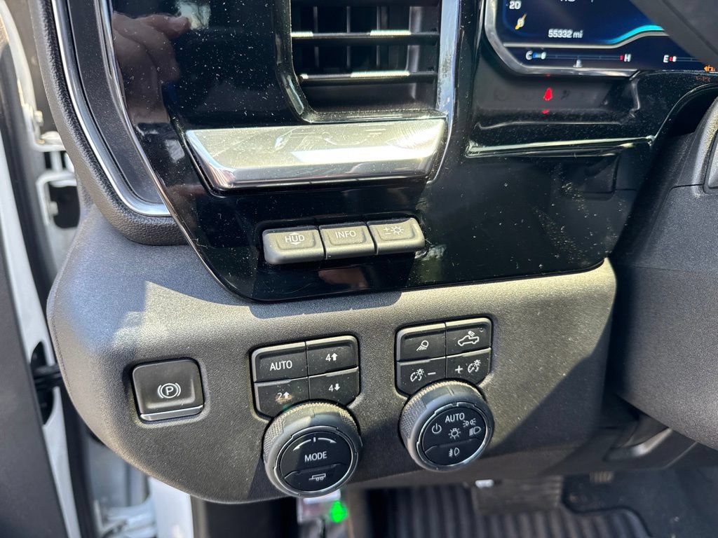 Used 2024 Chevrolet Silverado 2500 LTZ w/ LTZ Convenience Package AWD/4WD image 17
