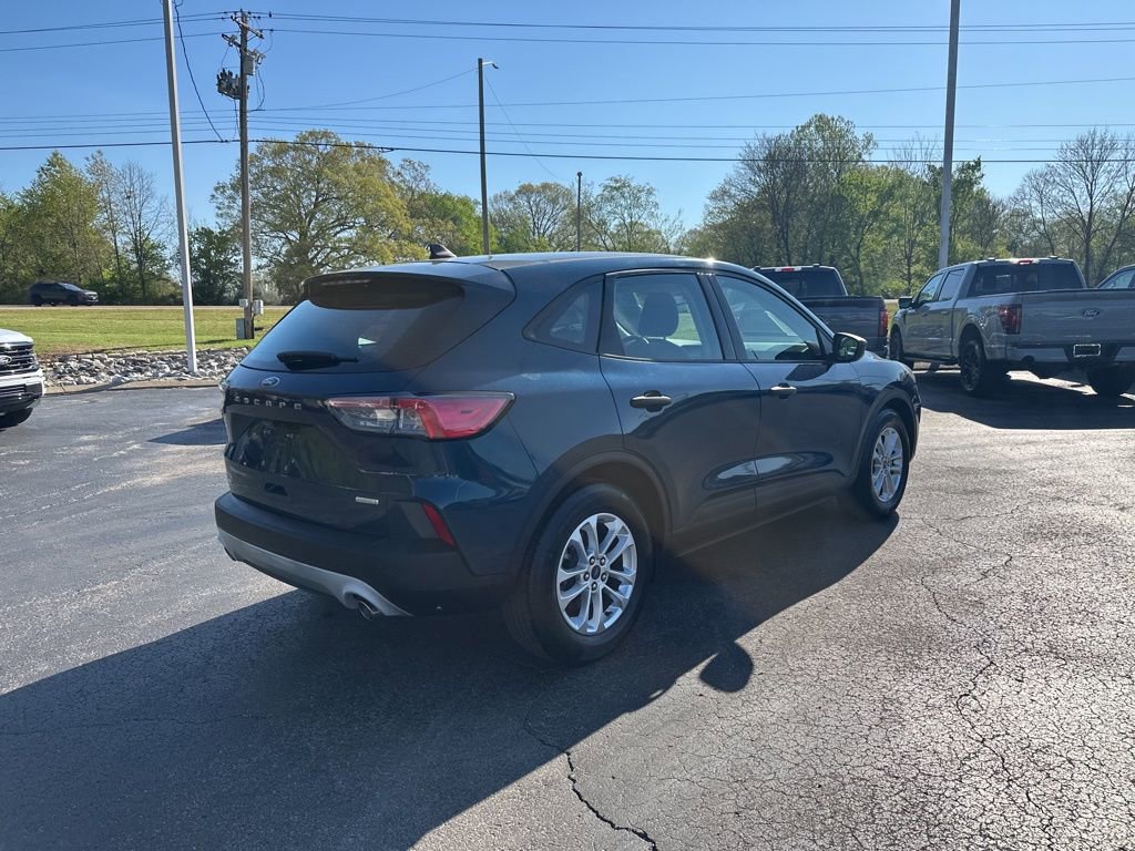 Used 2020 Ford Escape S image 3