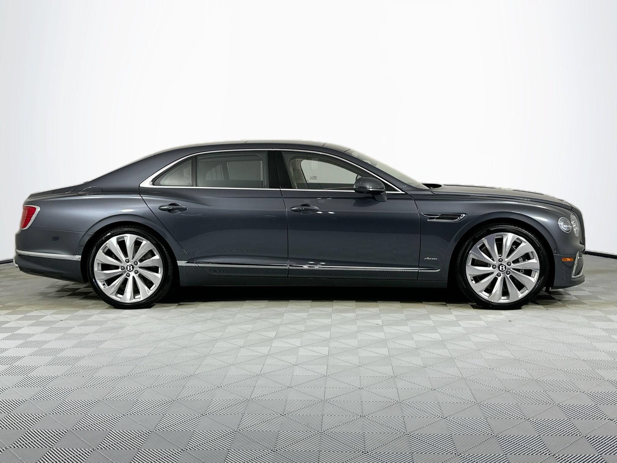 New 2026 Bentley Flying Spur Azure AWD/4WD image 4