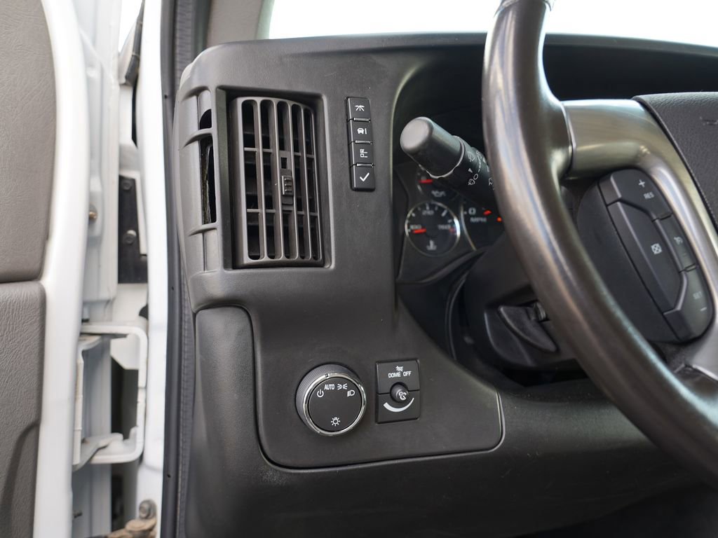 Used 2017 Chevrolet Express 2500 LS RWD image 16