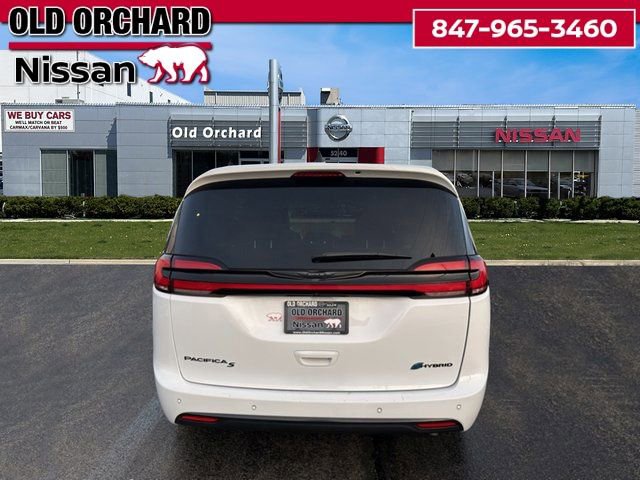 Used 2024 Chrysler Pacifica Limited FWD image 7