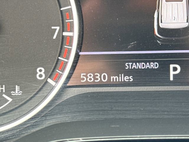 Used 2025 Nissan Pathfinder SL FWD image 22