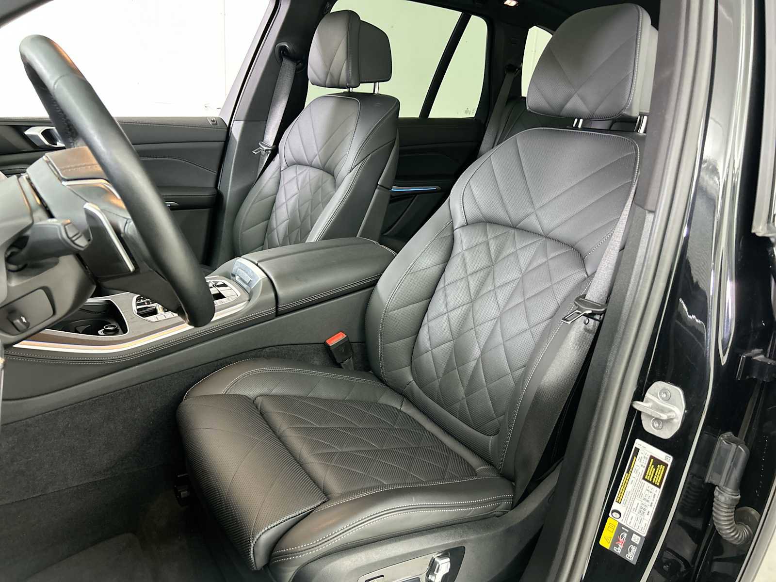 Used 2025 BMW X5 xDrive50e image 13