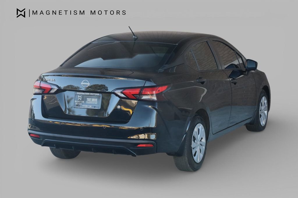 Used 2025 Nissan Versa S w/ Trunk Package image 9