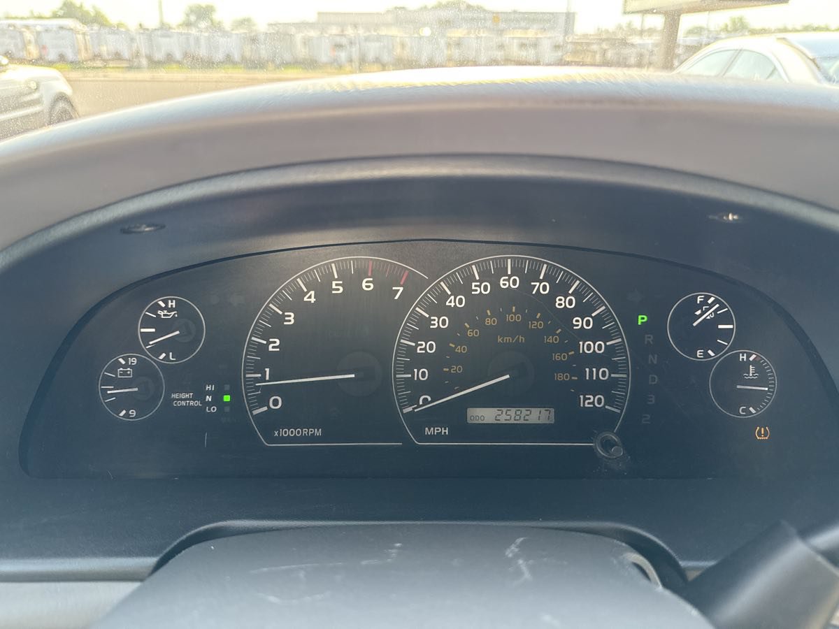 Used 2005 Toyota Sequoia Limited AWD/4WD image 31
