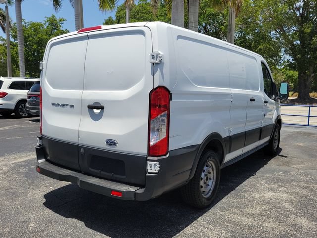 Used 2017 Ford Transit 150 130 Low Roof RWD image 3