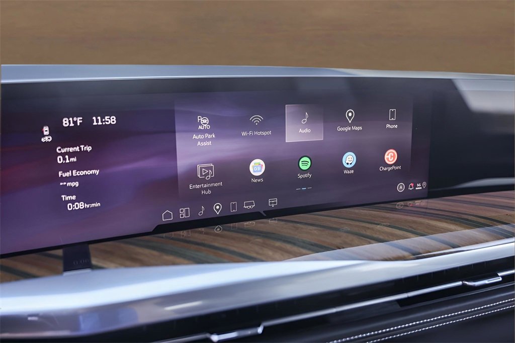 Certified 2025 Cadillac Escalade Sport Platinum w/ LPO, Floor Liner Package image 15