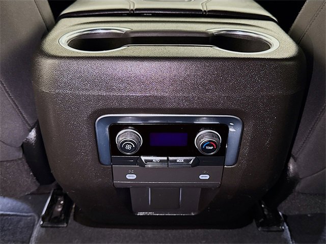 Used 2021 Chevrolet Suburban LS image 21