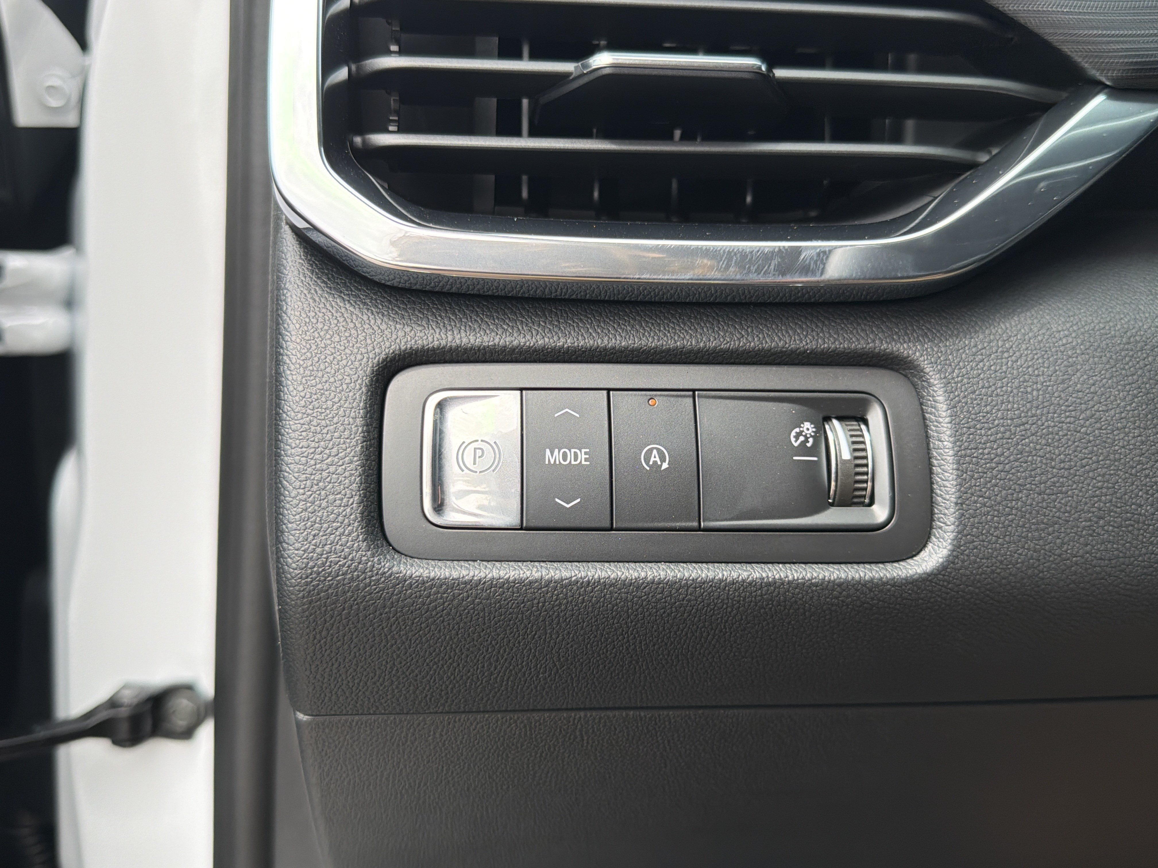 New 2026 GMC Acadia Elevation w/ Elevation Premium Package FWD image 31