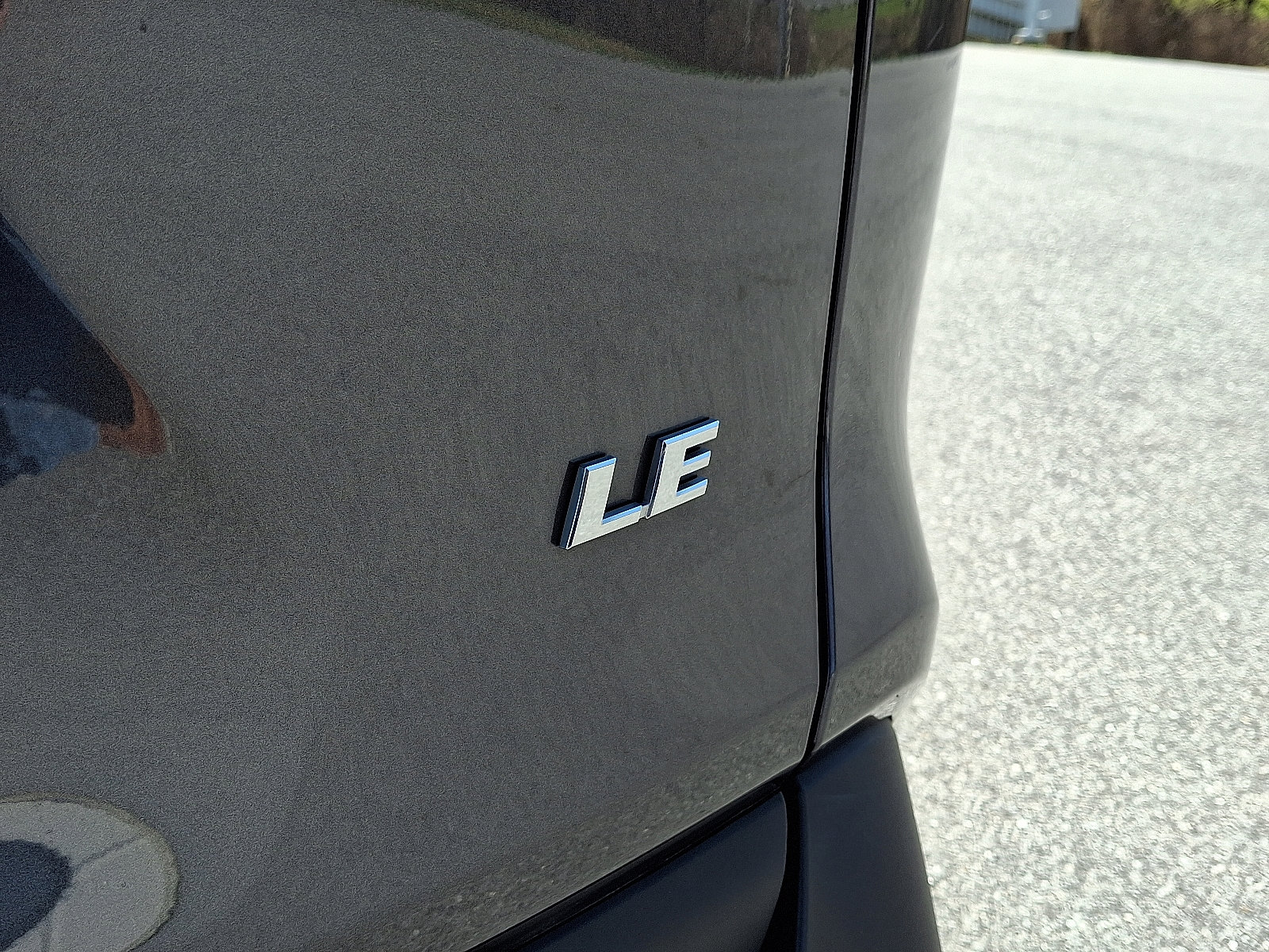 Certified 2023 Toyota RAV4 LE FWD image 9