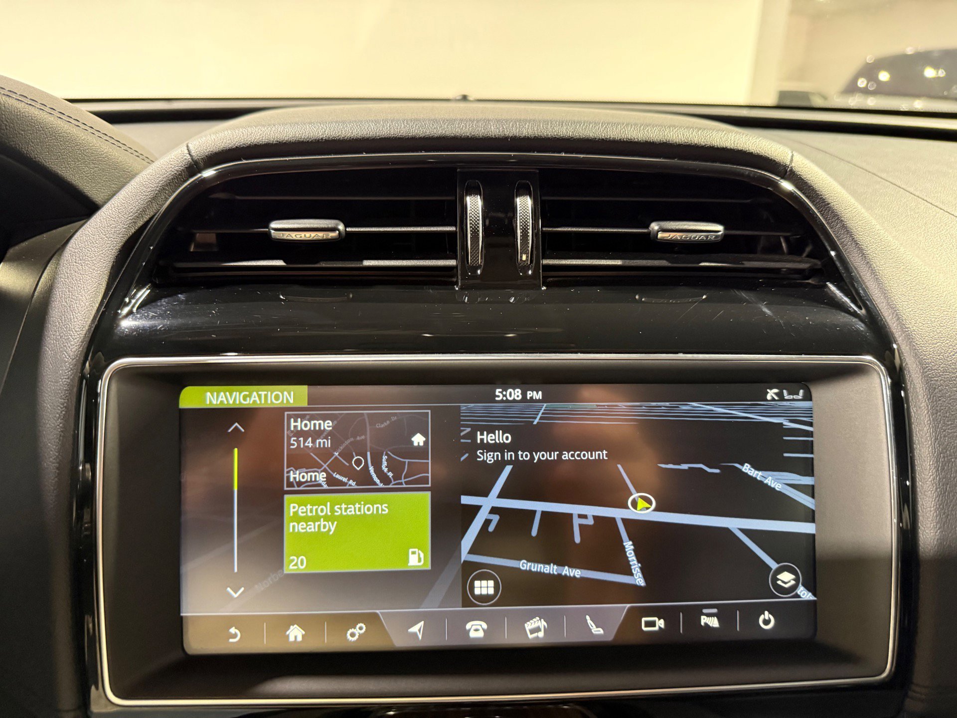 Used 2020 Jaguar F-PACE Prestige AWD/4WD image 28