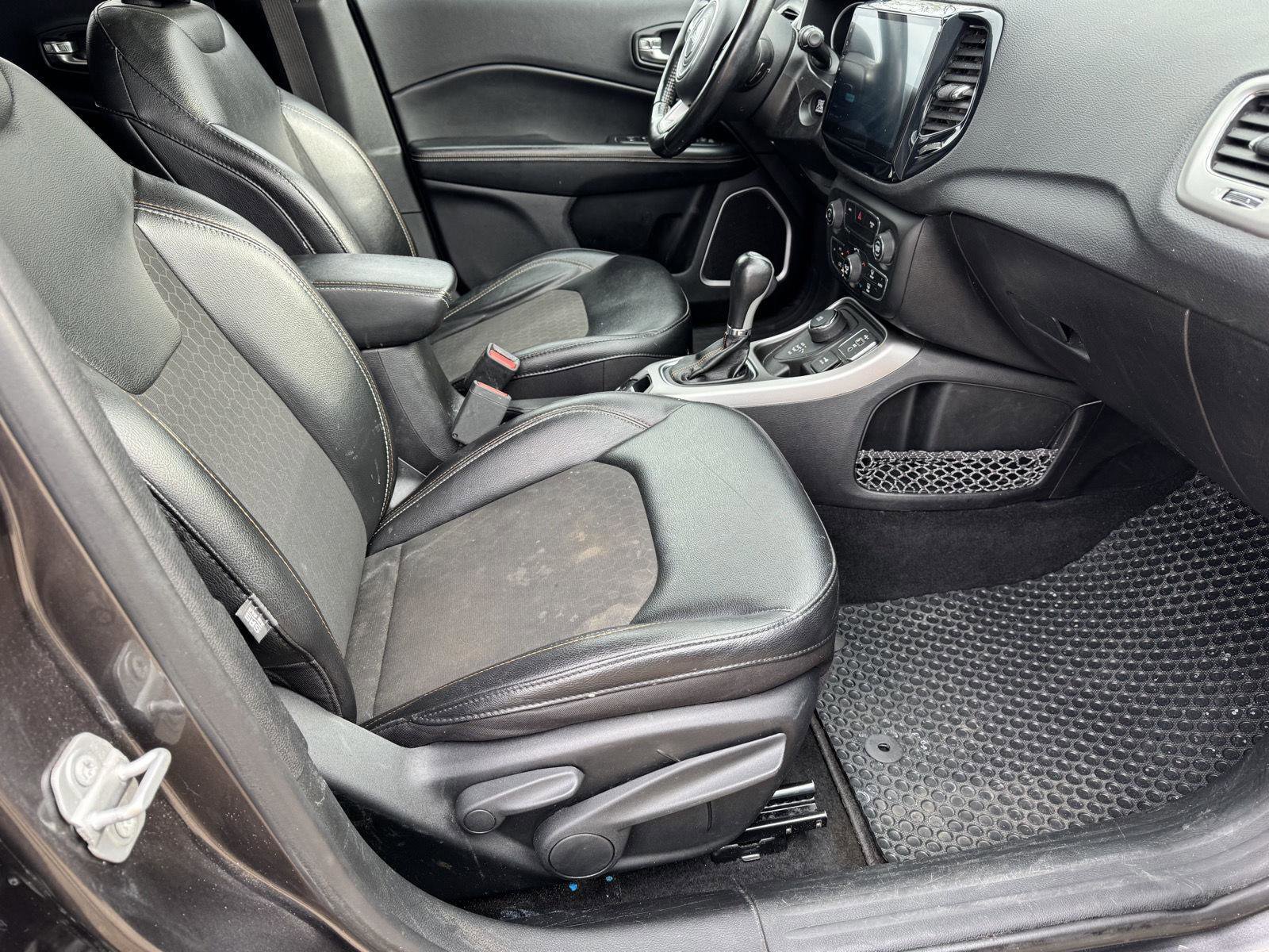 Used 2020 Jeep Compass Latitude image 19
