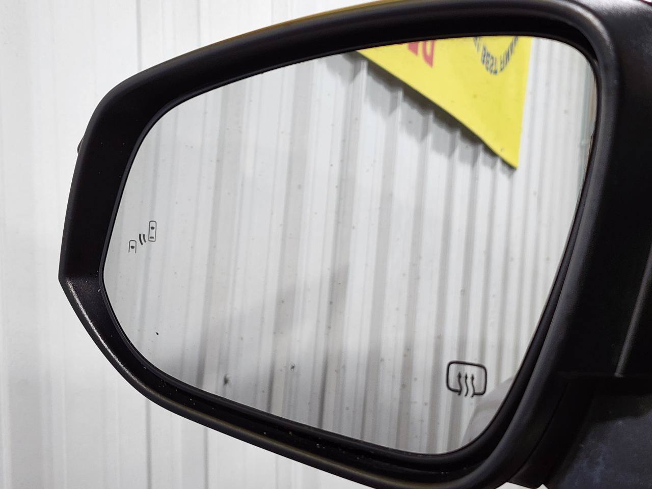 Used 2015 Toyota Highlander Limited AWD/4WD image 9