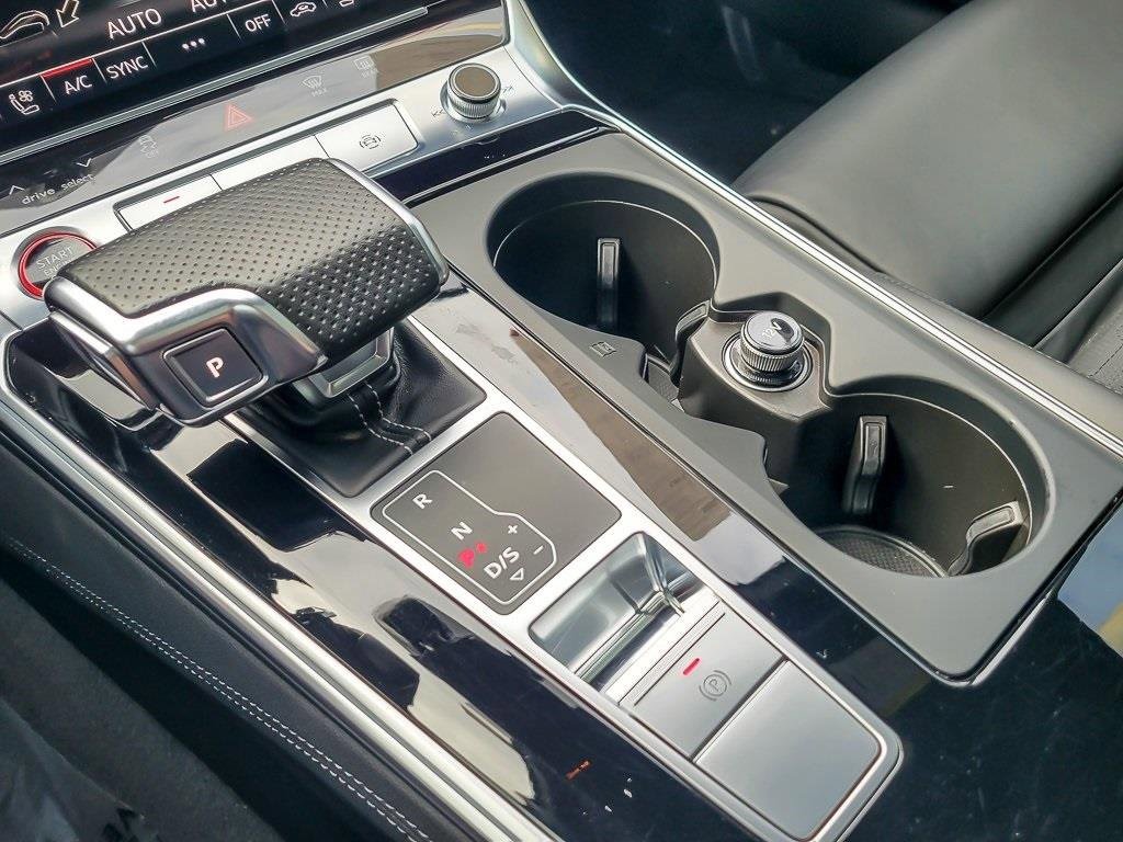 Used 2023 Audi RS 6 w/ Carbon Optic Package image 17