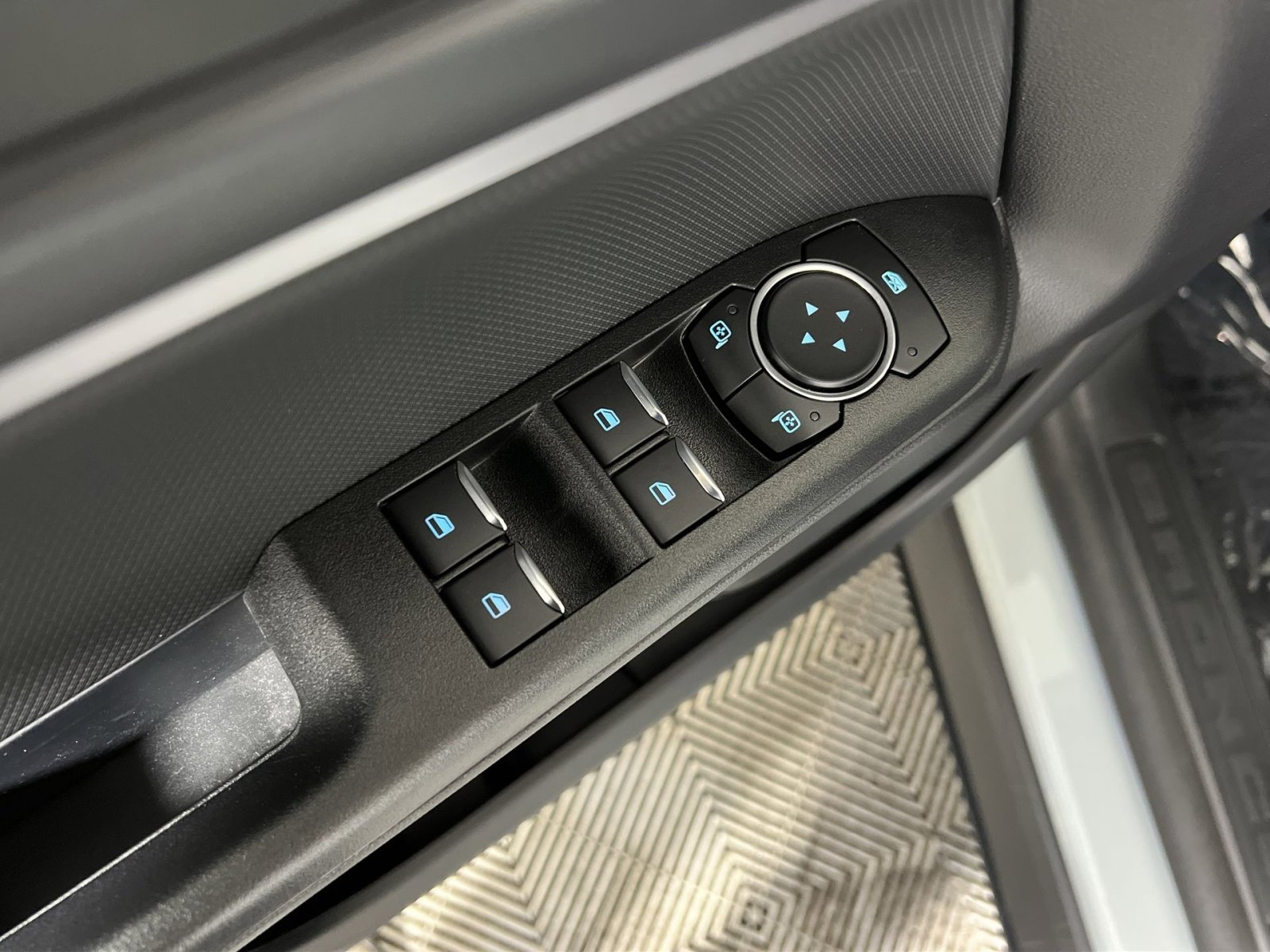 Used 2024 Ford Bronco Sport Outer Banks w/ Tech Package AWD/4WD image 15