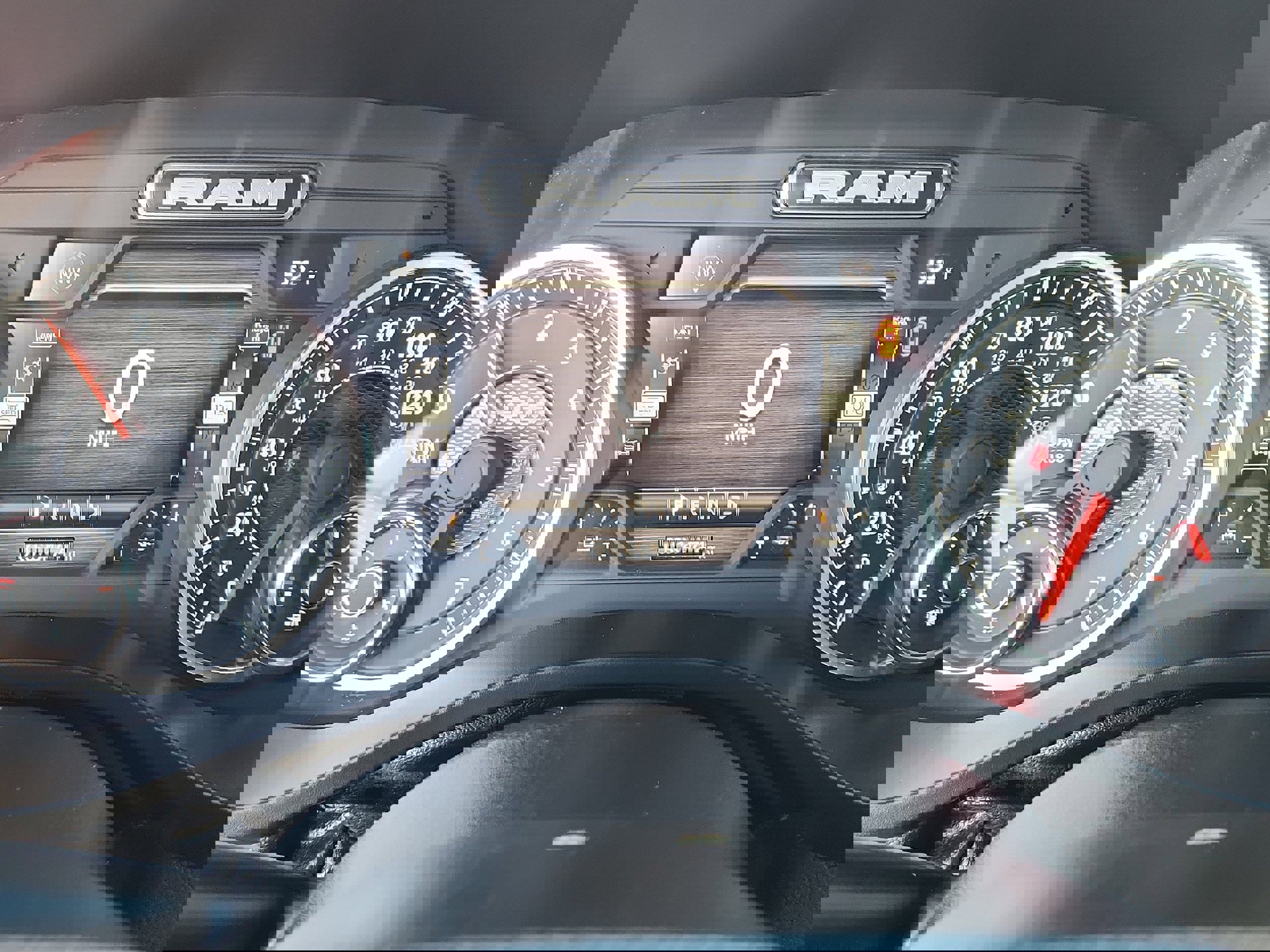 Used 2024 RAM 1500 Laramie image 15