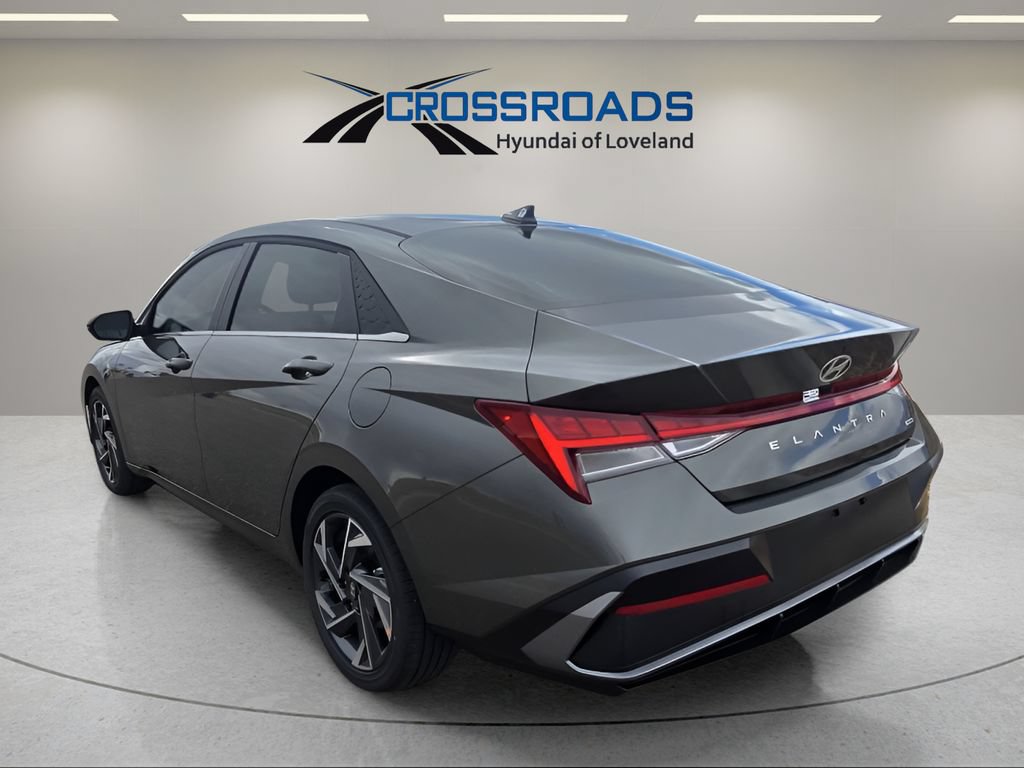 New 2026 Hyundai Elantra Limited FWD image 3