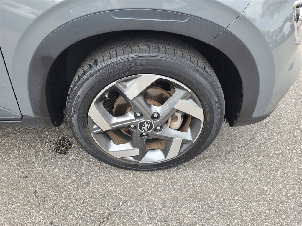 Certified 2023 Hyundai Venue SEL w/ Cargo Package image 8