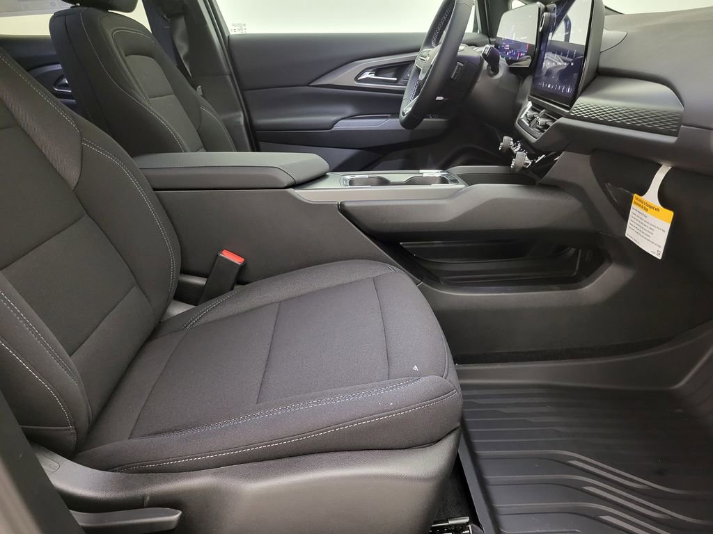 New 2026 Chevrolet Equinox EV LT image 33