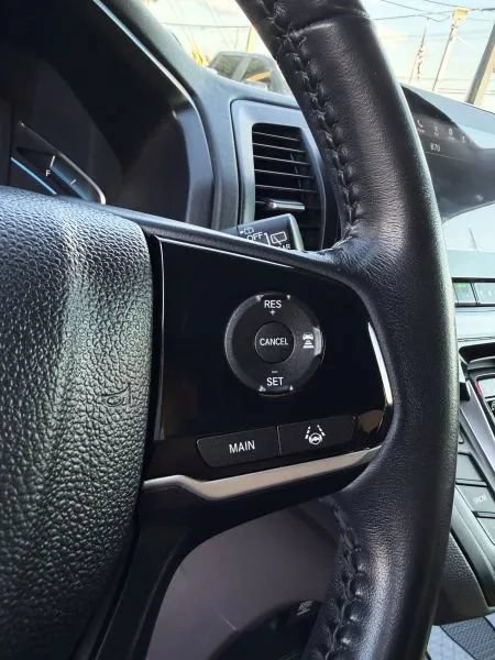 Used 2018 Honda Odyssey EX-L image 32