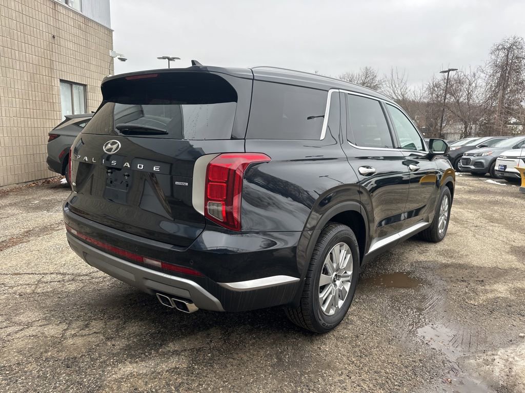 Used 2023 Hyundai Palisade SEL w/ Cargo Package image 6