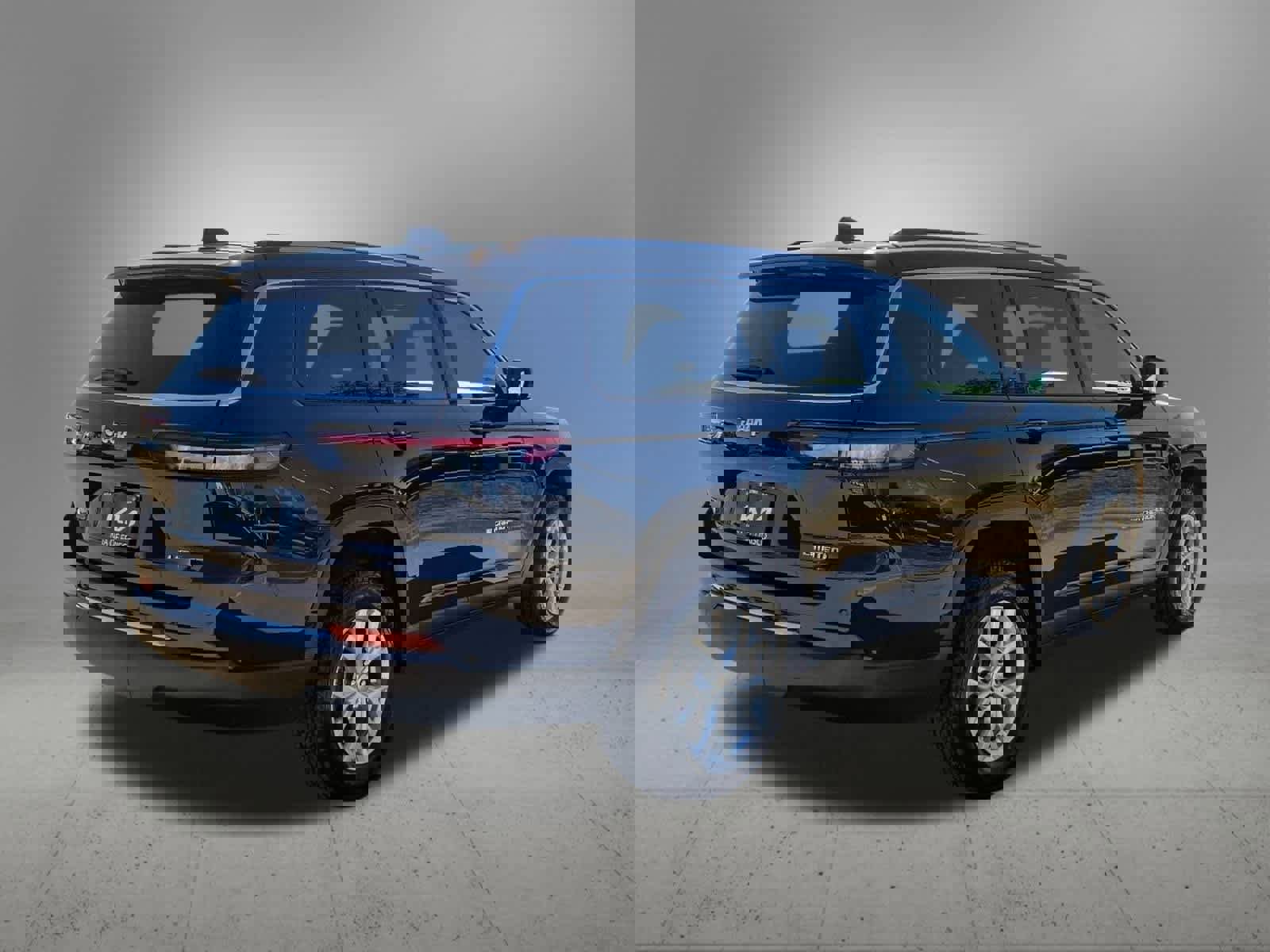 Used 2023 Jeep Grand Cherokee L Limited image 6