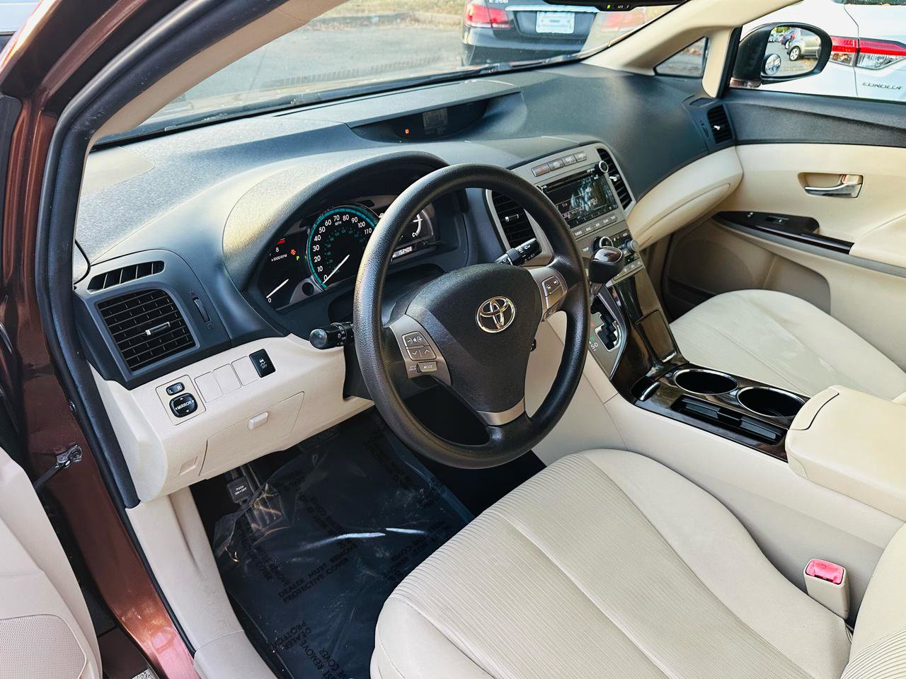Used 2010 Toyota Venza image 9
