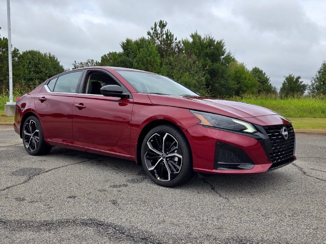 New 2026 Nissan Altima 2.5 SR