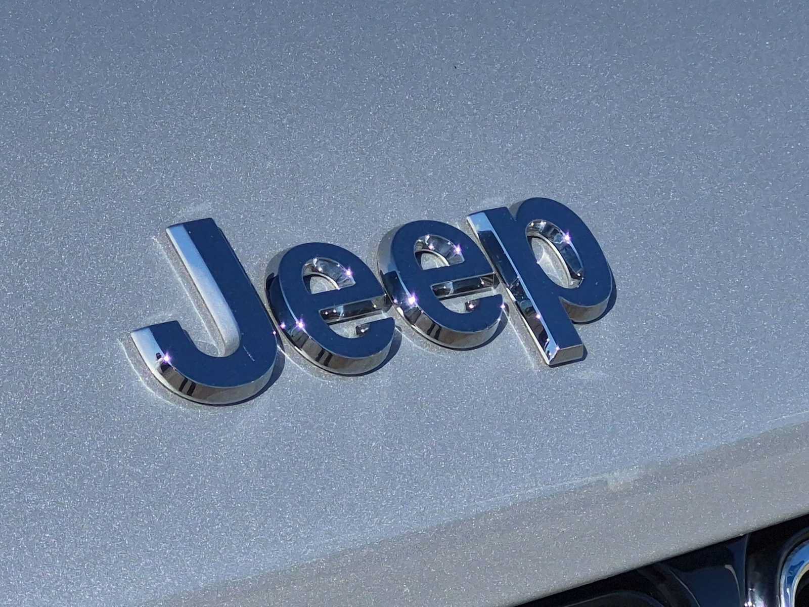 Used 2023 Jeep Grand Cherokee Limited AWD/4WD image 13