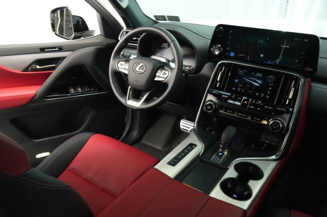 Used 2025 Lexus LX 700h F Sport image 60