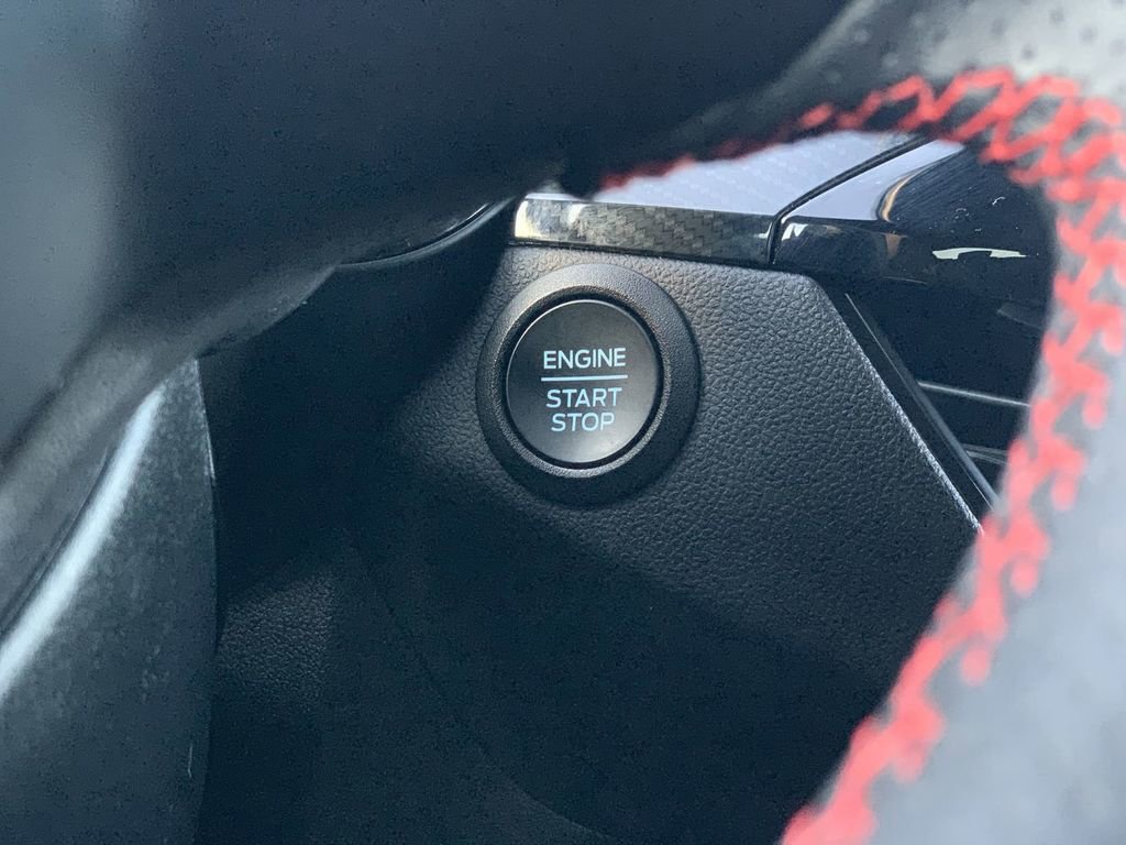 Used 2025 Ford Escape ST-Line image 14