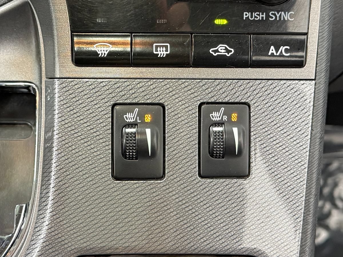 Used 2014 Toyota Venza Limited AWD/4WD image 18