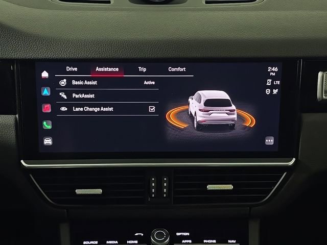 Certified 2023 Porsche Cayenne Platinum Edition image 22