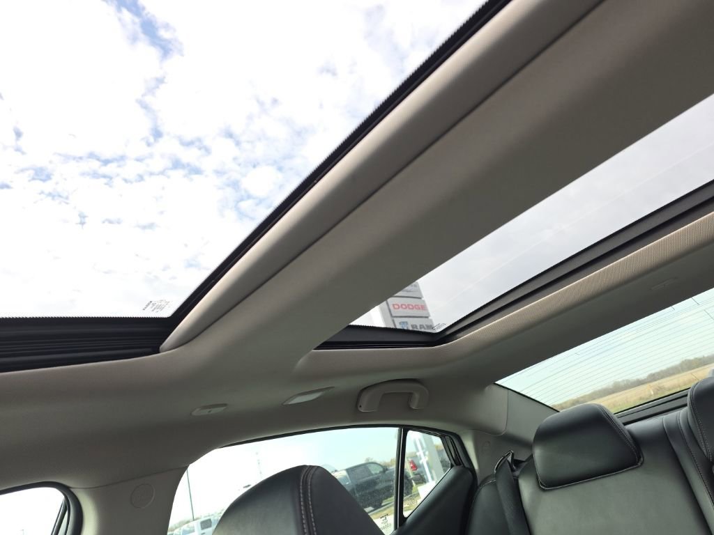 Used 2018 Nissan Maxima Platinum image 53