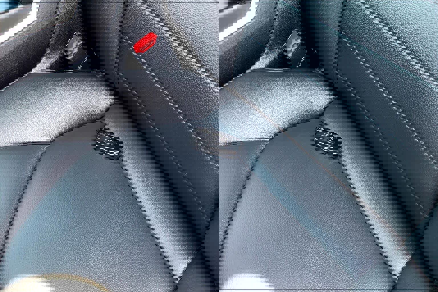 Used 2023 Toyota Highlander XLE image 14