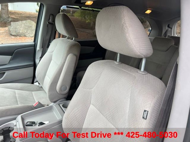Used 2016 Honda Odyssey SE image 10