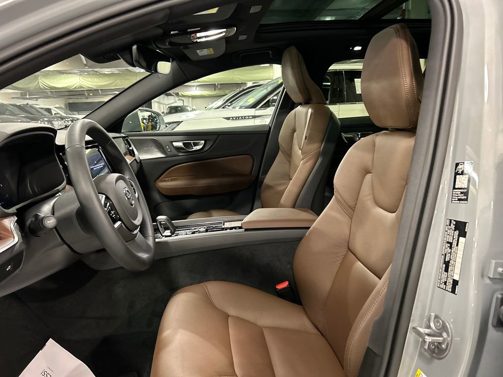 Used 2026 Volvo V60 B5 Cross Country Plus w/ Protection Package Premier AWD/4WD image 10