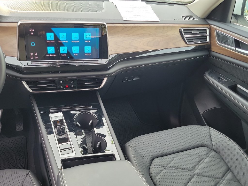 Certified 2026 Volkswagen Atlas SE FWD image 21