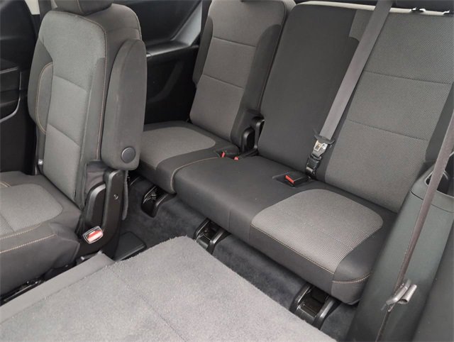 Used 2021 Chevrolet Traverse LT image 23