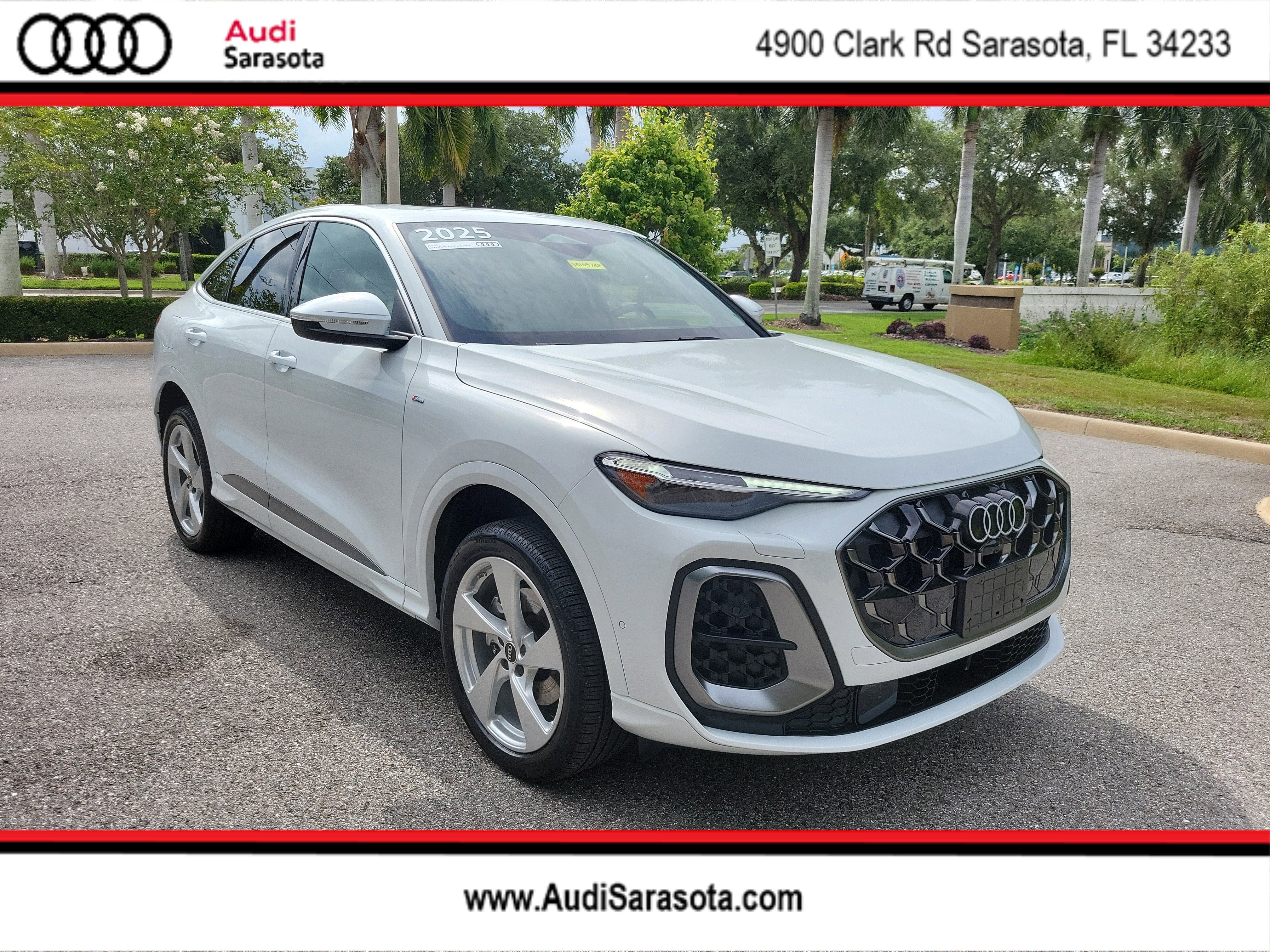 Used 2025 Audi Q5 Premium Plus w/ Premium Plus AWD/4WD image 1