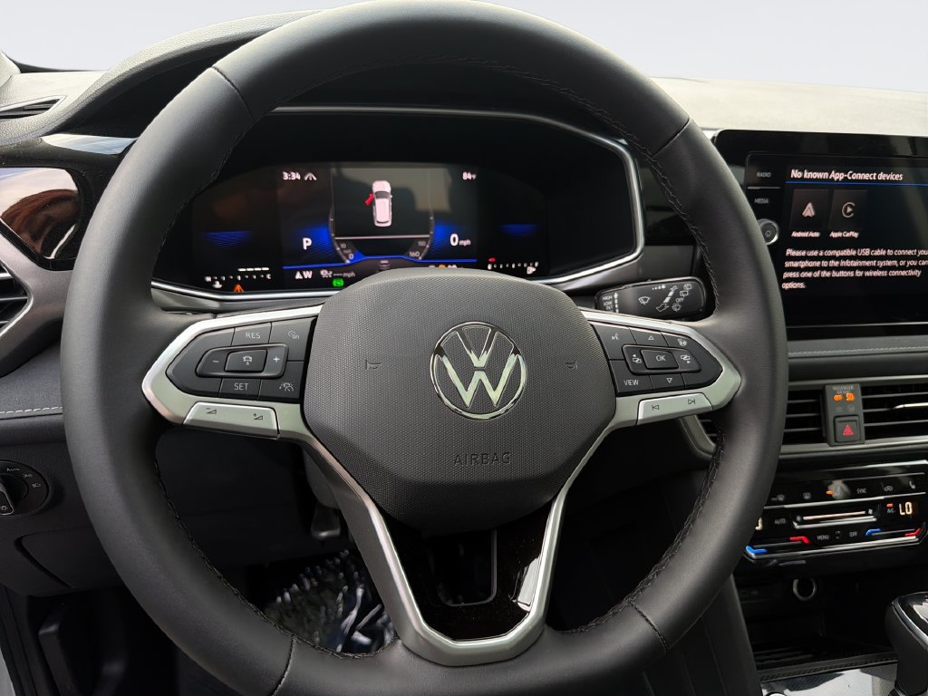 New 2026 Volkswagen Taos SE AWD/4WD image 11