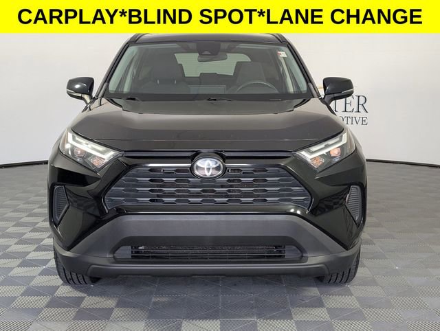 Used 2022 Toyota RAV4 XLE FWD image 3