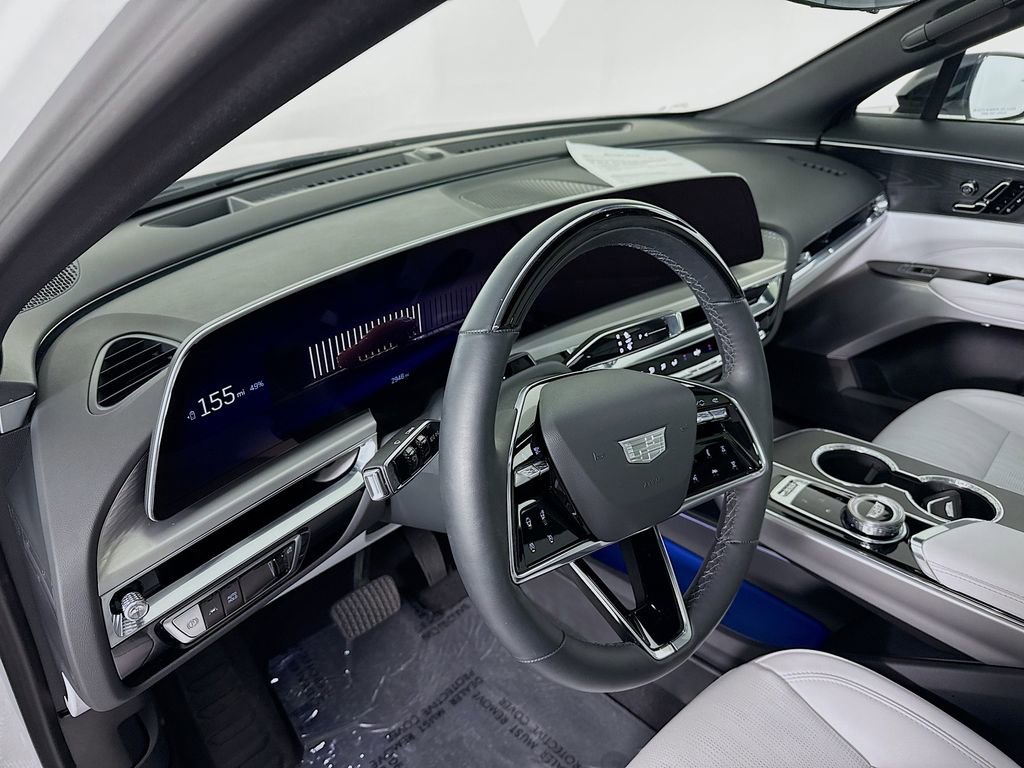 Used 2025 Cadillac Lyriq Sport image 4