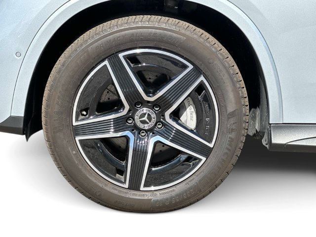 Used 2025 Mercedes-Benz GLC 300 4MATIC image 8