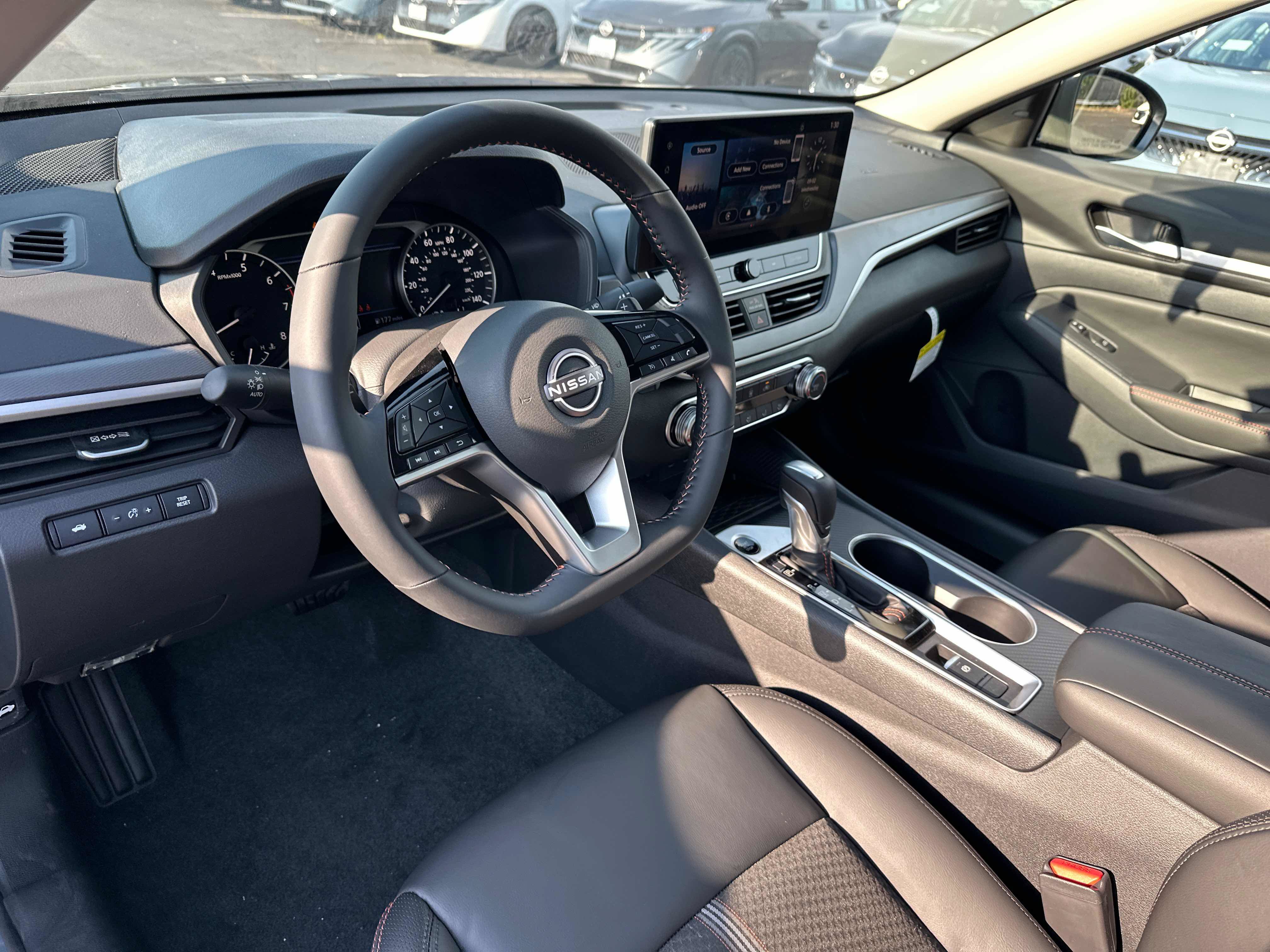 New 2026 Nissan Altima 2.5 SR AWD/4WD image 30
