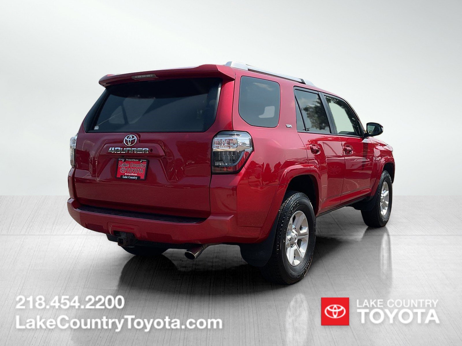 Used 2017 Toyota 4Runner SR5 Premium AWD/4WD image 5