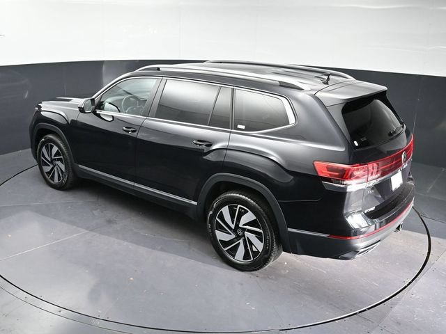 Used 2025 Volkswagen Atlas SEL AWD/4WD image 29